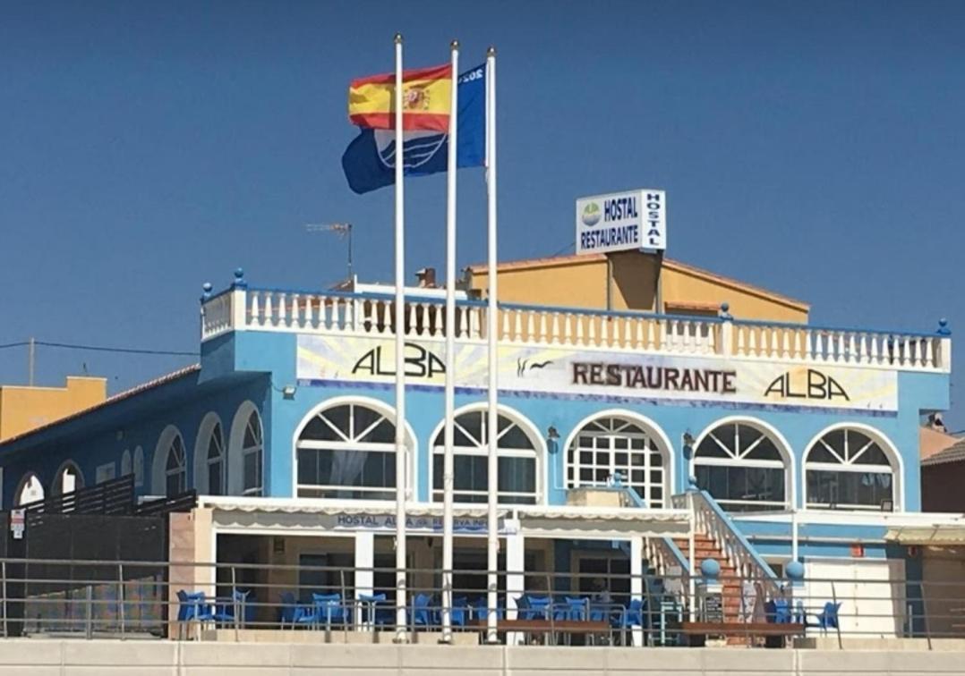 Hostal Alba La Mata  Luaran gambar